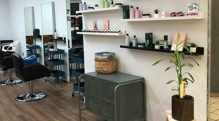 Hana Hair and Beauty изображение 2