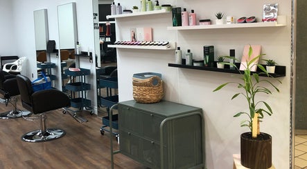 Hana Hair and Beauty