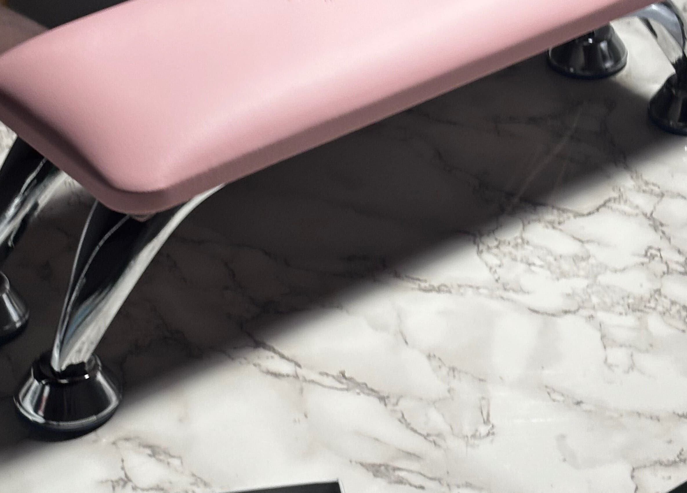 Mesa de manicura en Kristal Nails, Olavarría, Provincia De Buenos Aires, AR.