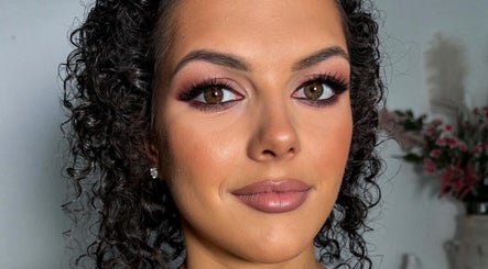 Elegant makeup look at Klaudii Beauty in St Andrews, Scotland, GB, highlighting stunning eye and lip artistry.