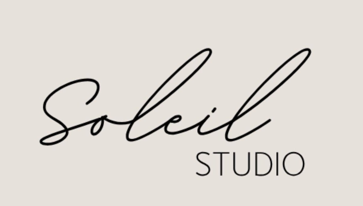 Logotipo de Soleil Studio en Santiago, Región Metropolitana, CL, con tipografía elegante y moderna.