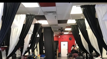 Her’s Beauty Bar image 2