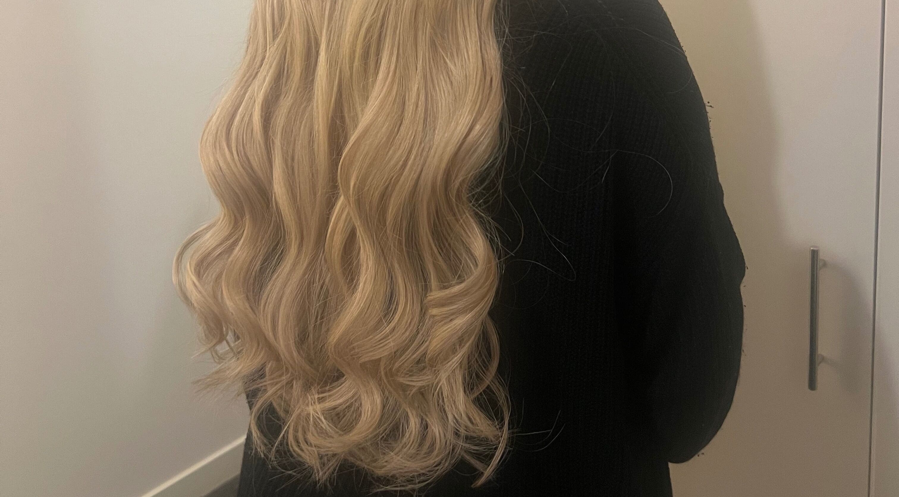 Blonde wavy hair styling at JH HAIR EXTENSIONS, Melbourne, Victoria, AU.
