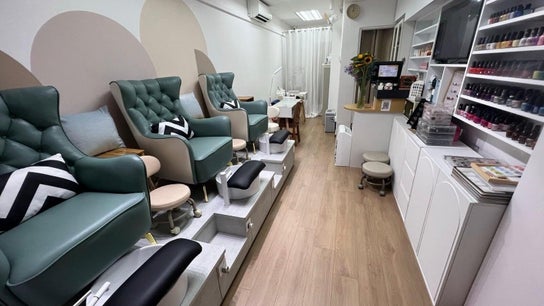 Polished Nail Boutique