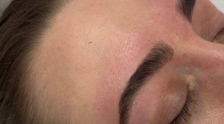 Close-up of a well-groomed eyebrow at Esel Beauty, Enfield, England, GB, showcasing expert beauty services.
