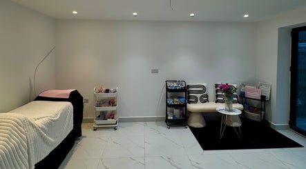 TopLash Parlour