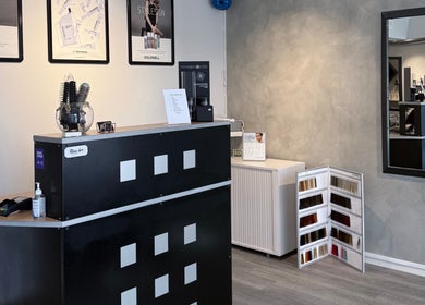 Resepsjonen ved M Beauty i Skedsmokorset, Akershus, NO med stilfull innredning og moderne design.
