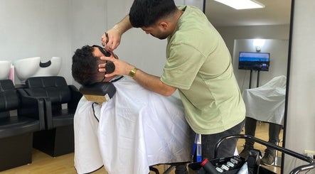 Sebastian Luengo Peluquería Masculina图像3