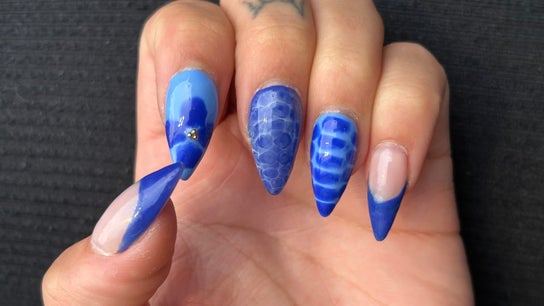 Aura Nails