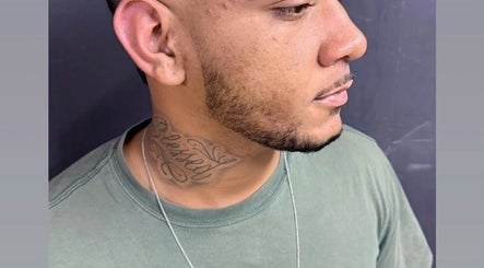 Barbearia Donleonis slika 2