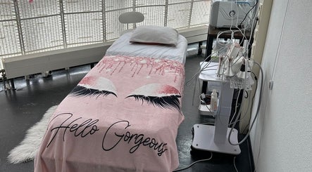 VitaCare Health & Beauty