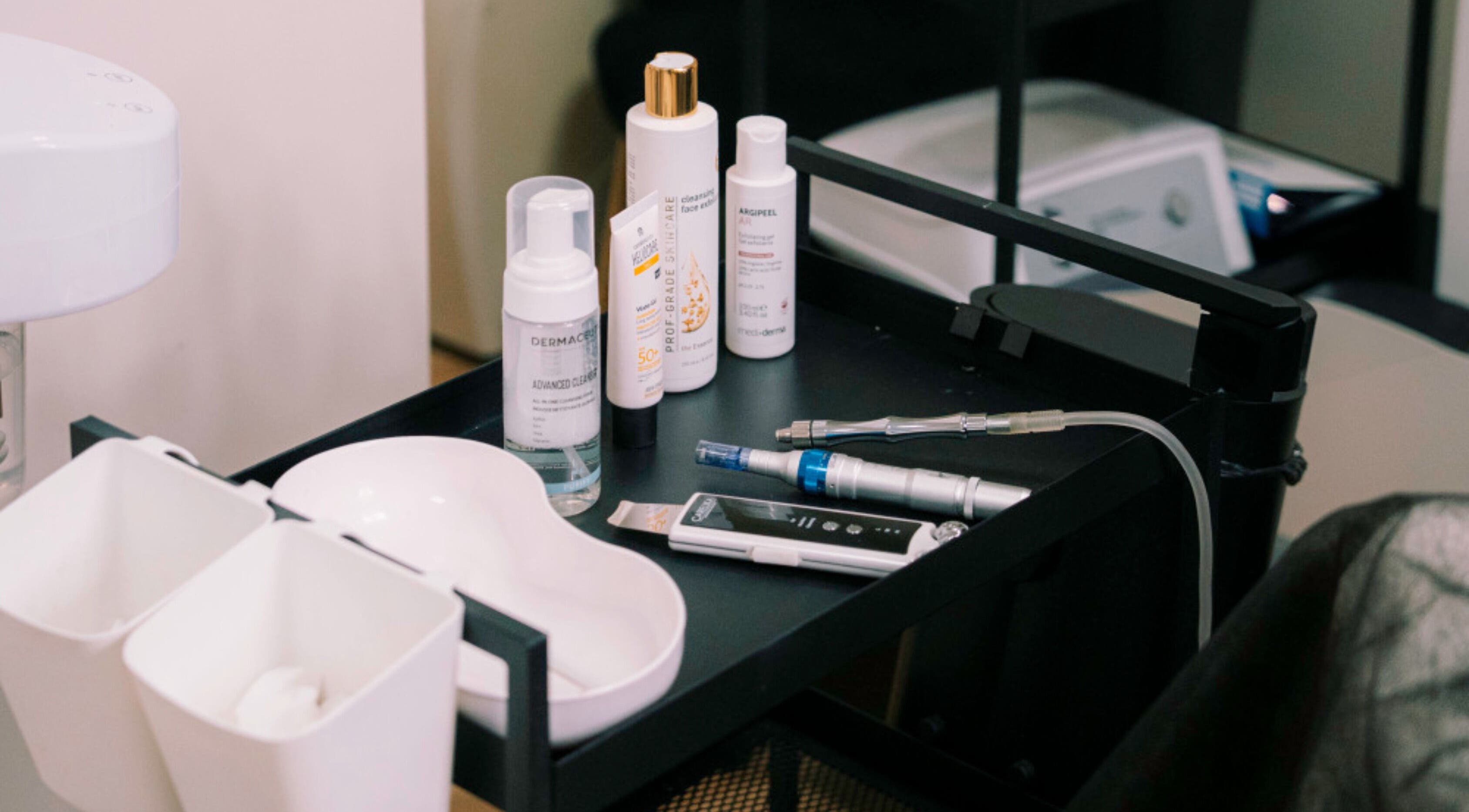 Beauty products and tools at Ernestīnes Iela 24 / Rīga, Āgenskalns, Rīga, LV wellness venue.