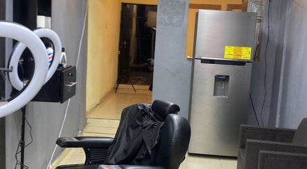 Pollo rap barber studio