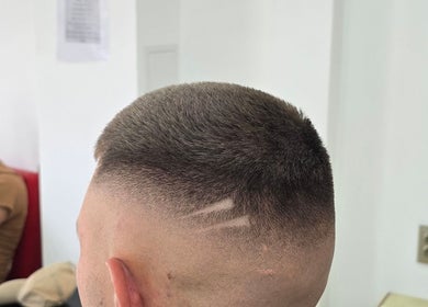 Модерна подстрижка с дизайн в Barber Shop Todorow, Ботевград, Софийска Област, BG.