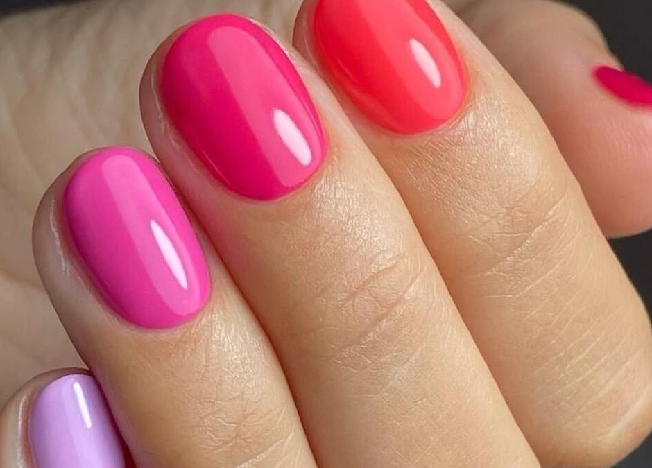 Pastelne nohte v ZAVIA'S STUDIO, Ljubljana - Črnuče, Ljubljana, SI.