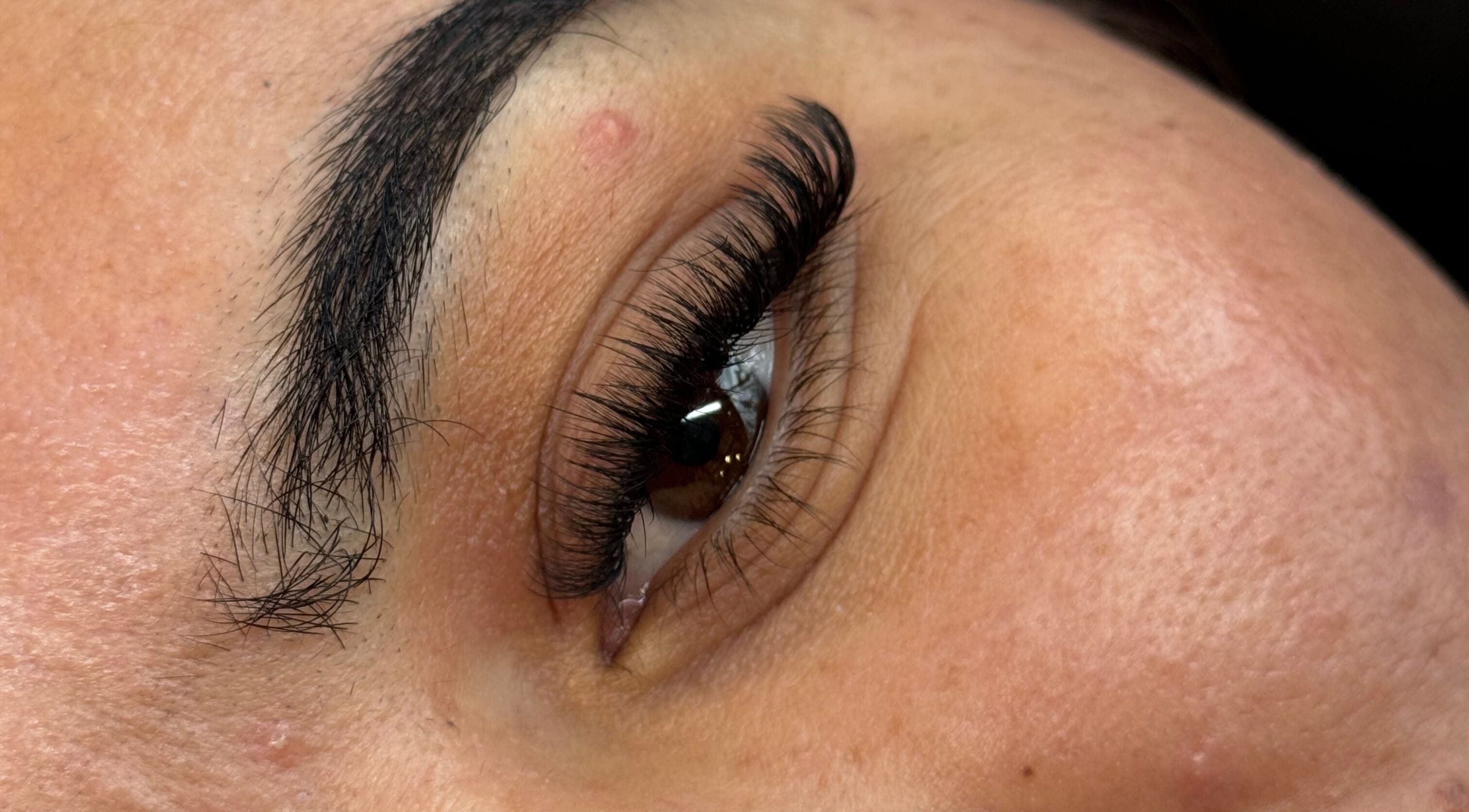 Close-up of stunning lashes at Sarah’s Lashes, Guelph, Ontario, CA showcasing expert eyelash extensions.