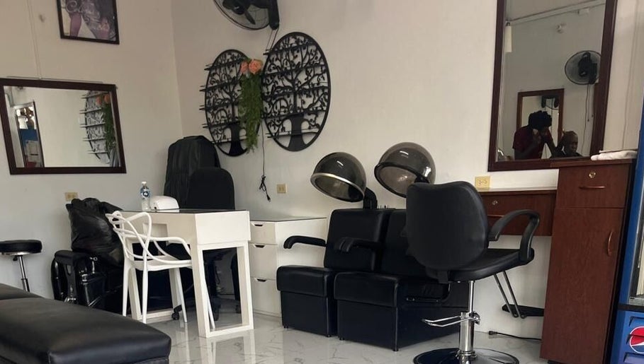 Bubblicious Beauty Bar image 1