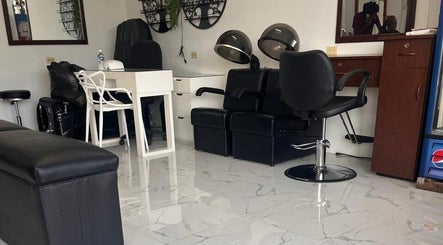 Bubblicious Beauty Bar image 2
