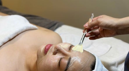 Pure Skin Lab image 3