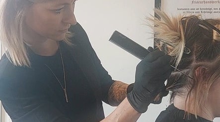Friseur Simone Scholz