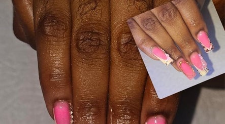 Getting nailed784 studio image 2