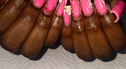 Getting nailed784 studio image 3