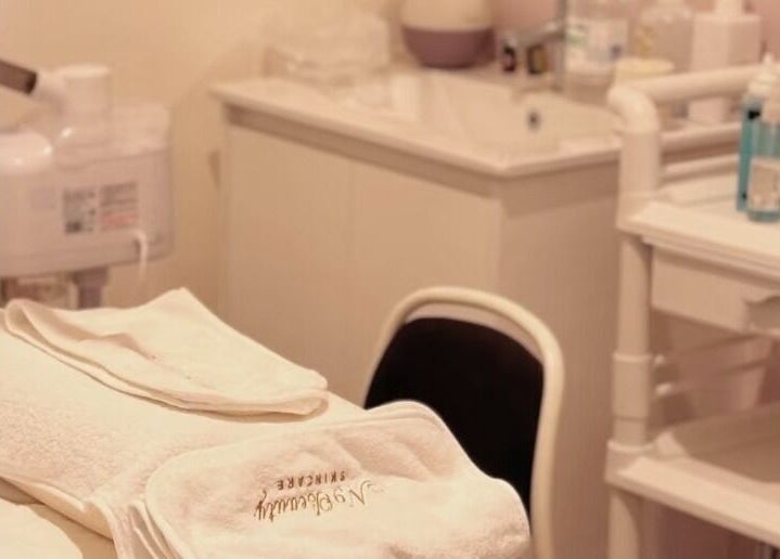 Relaxing treatment room at Merdian Skin & Scalp N9 Lab, Melbourne, Victoria, AU showcasing skincare products.