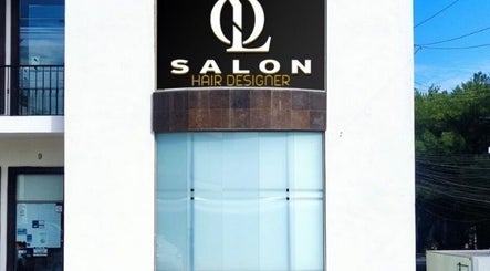 Yolo Salon