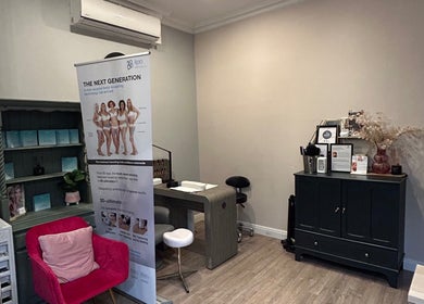 Modern interior at Gabrielle Elle Nails within Viauty Fulham, London, England, GB, featuring a nail desk.