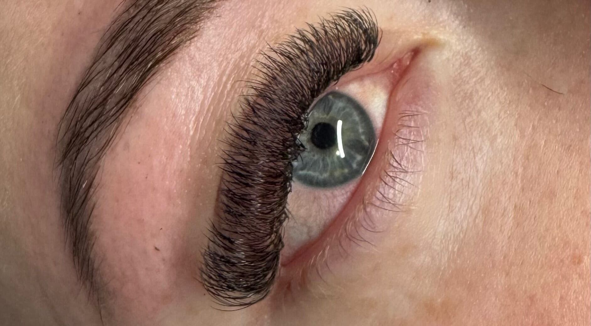 Close-up of eye with thick lashes by Akbeauty in Port Kennedy, Western Australia, AU.