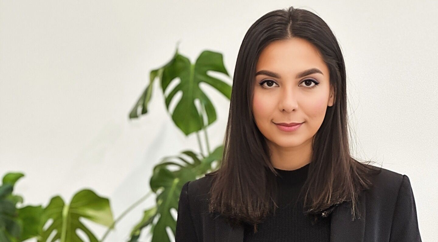 Professional woman at Sara Baseri Aesthetic Studio & Academy, Templestowe, Victoria, AU.