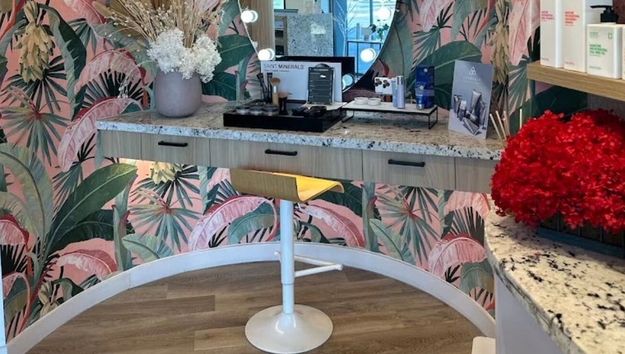 Chic beauty station at Routine Contour Clinic- Highpoint Shopping Centre, Melbourne, Victoria, AU.