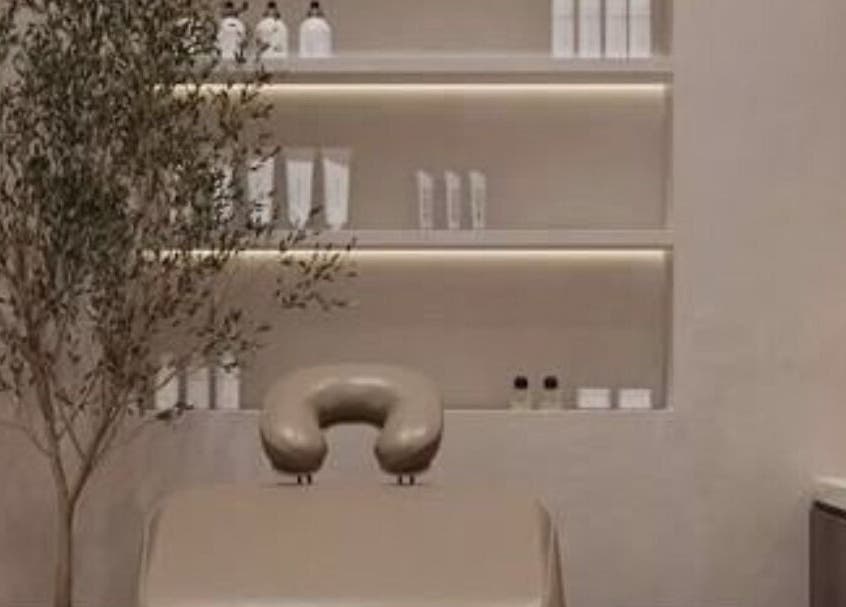 Table de massage zen au The Shade, Annœullin, Hauts-de-france, FR.