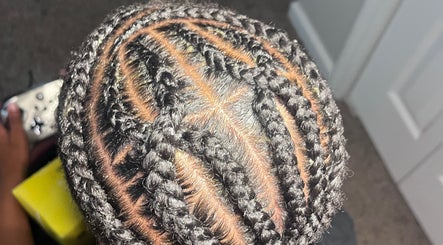 Immagine 3, Ava Braided It