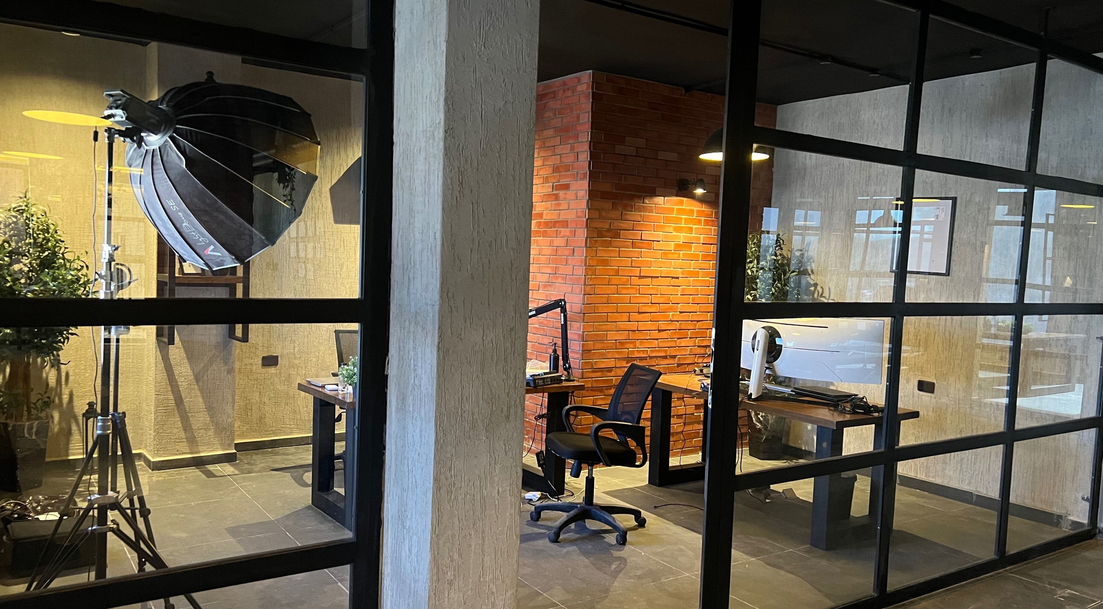 Modern workspace in Spaces offices, Az-zarqa, Zarqa Governorate, JO with professional lighting and decor.