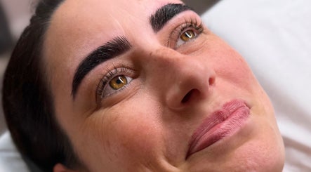 Browtistry Beauty by Lina afbeelding 3