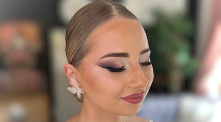 Makeover Banbury Makeup & Nails
