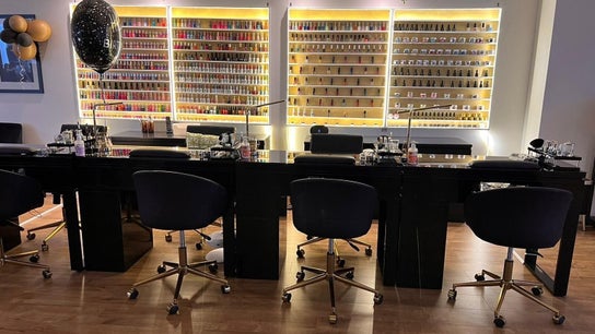 Humaz Nail and Beauty