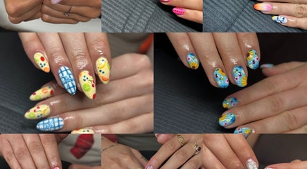 Aoife Rois Nails image 2