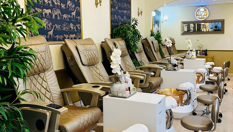 Mys Nails and Spa Newbridge image 1