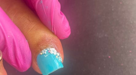 Tips N Toes Nail Salon image 2