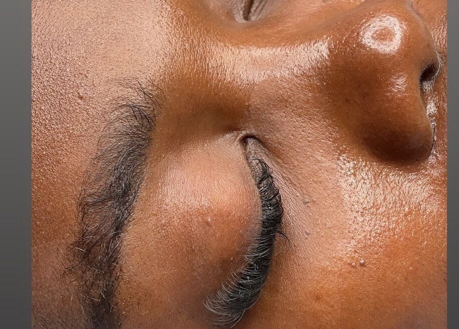 Closeup of expertly extended lash at Opulent Lash Express, Georgetown, Demerara-Mahaica, GY.