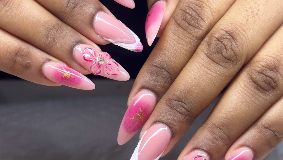 Nailed by Shelly imej 1