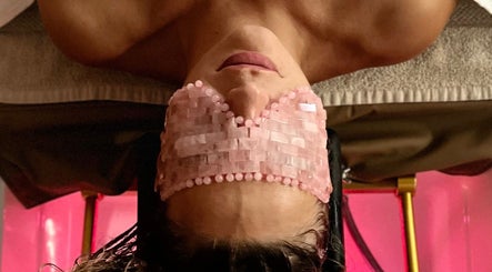 Luxurious rose quartz facial treatment at Maison Juline, Il-GZIRA, MT for enhanced relaxation and beauty.
