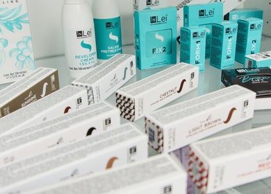 Produktauswahl bei Nataliya Reinhard Beauty Space Bern, Bern, CH, zeigt exklusive InLei-Pflegeprodukte.