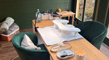 the woodland beauty lounge