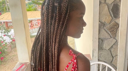 Sim Hair Care image 3