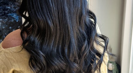 Einna Harris Hair