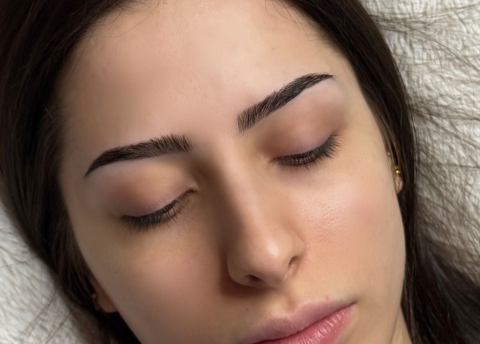 Perfectly shaped eyebrows at Modify Beauty Bar, Melbourne, Victoria, AU, offering premium beauty services.