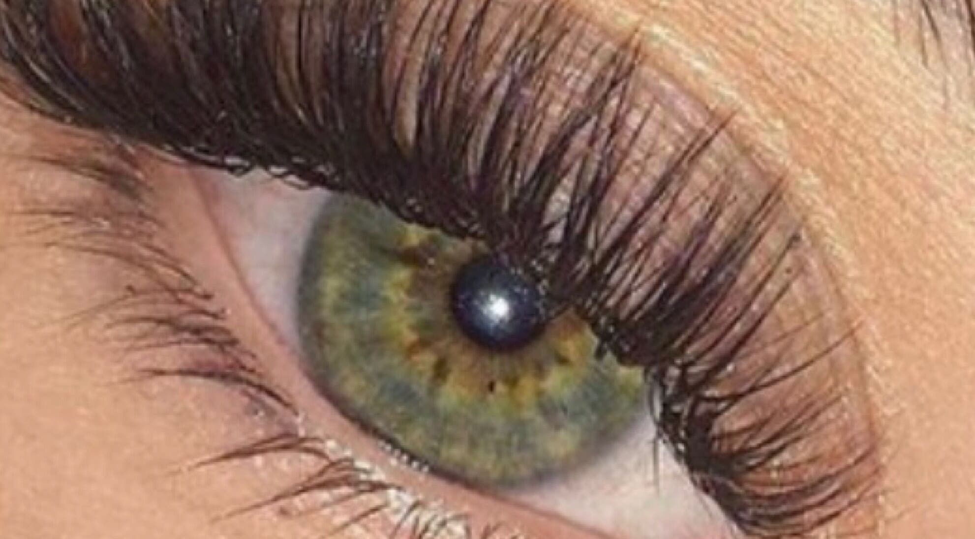 Gros plan de cils magnifiquement courbés chez Beauty Sweet Art, Montauroux, Provence-alpes-côte D'azur, FR.